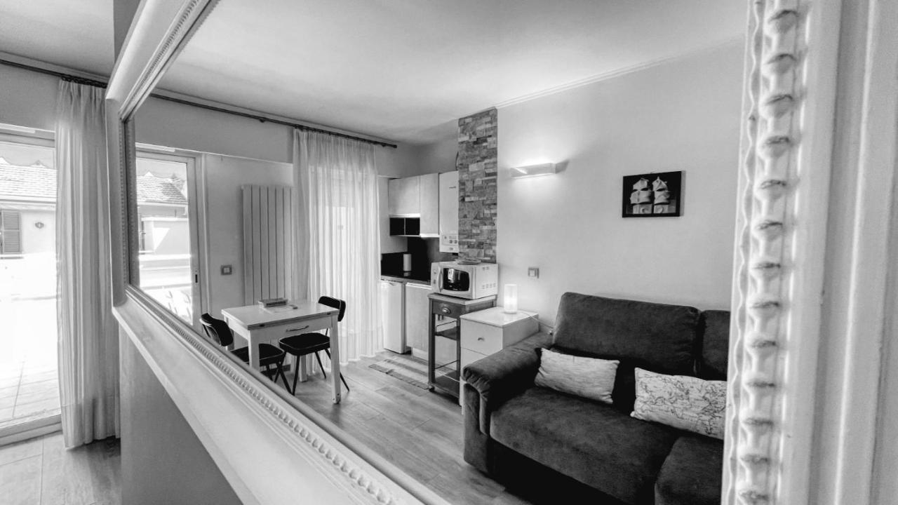 Ferienwohnung Petit Bijoux Beausoleil Exterior foto